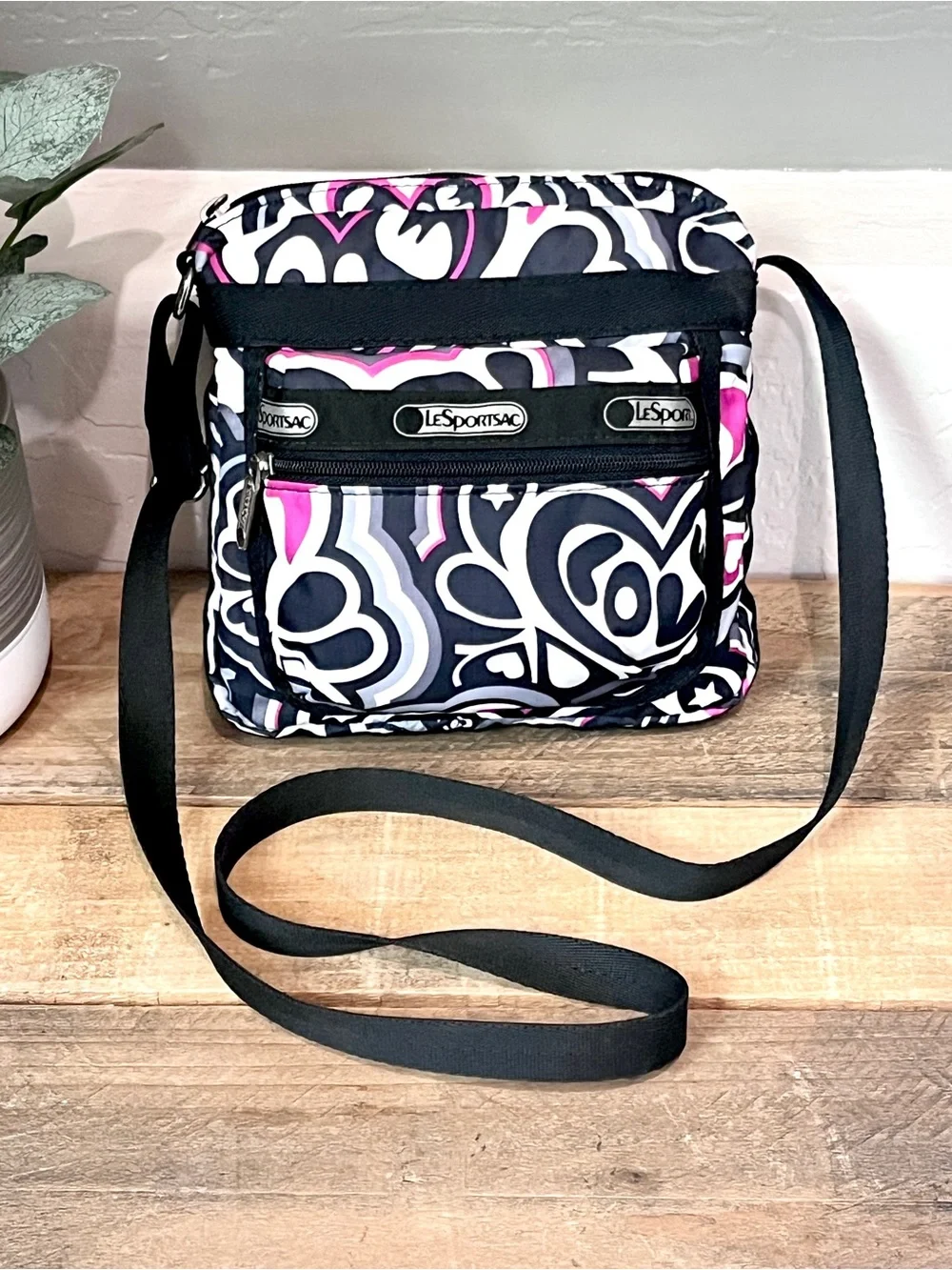 LeSportsac Vintage Funky 70s Abstract Graffiti 3 Zip Crossbody Bag
